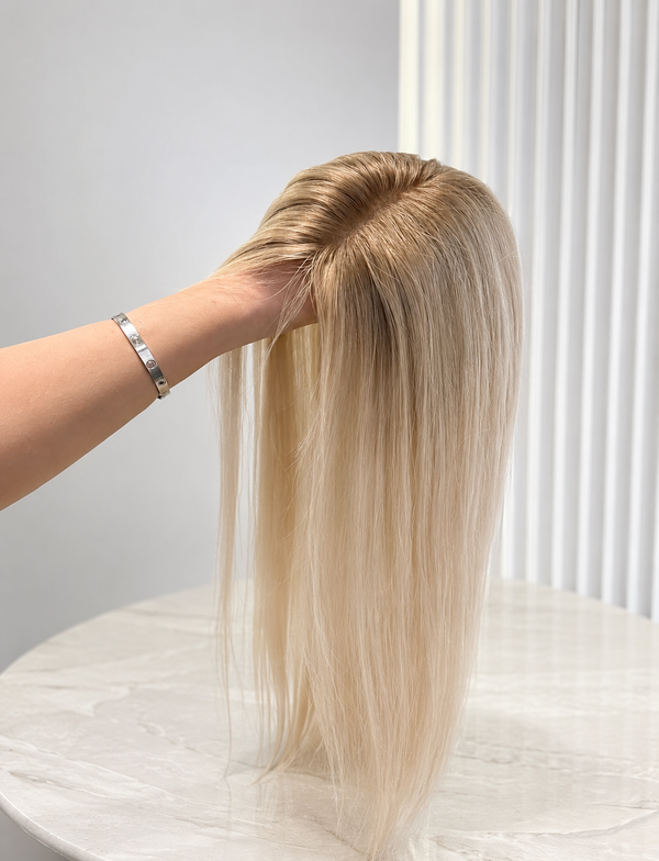 Mini Topper ganz hell blond mit Ansatz