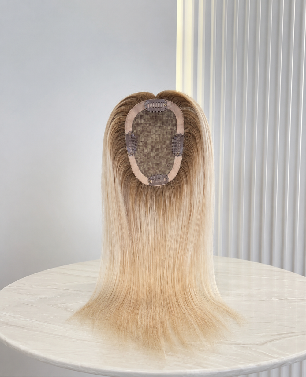 Mini Topper ganz hell blond mit Ansatz